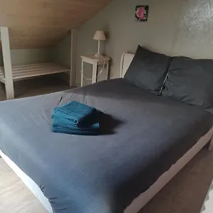 Les 2 Clos Au Pied Du Mont Casa de Férias
